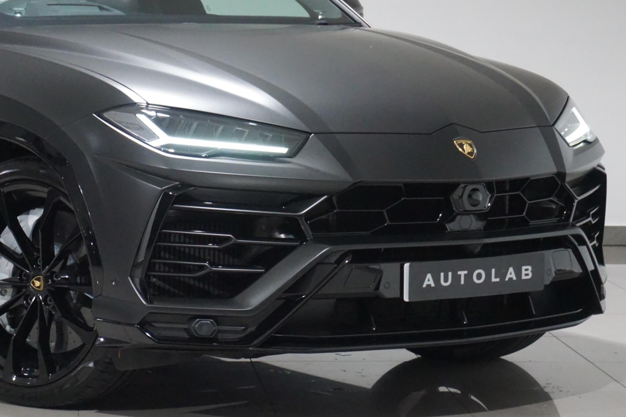 Lamborghini Urus 4.0 V8 BiTurbo SUV 5dr Petrol Auto 4WD Euro 6 (650 ps)